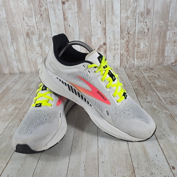 Brooks Launch GTS 9 Womens Running Shoes Athletic Neon Pink White Size 10 - Picture 6 of 8